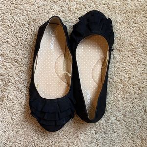 (Cat & Jack) Black ruffle flats